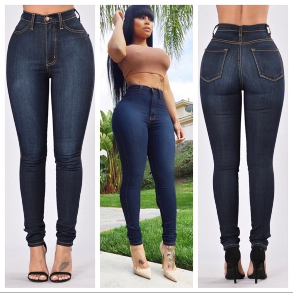 Fashion nova size 3 dark wash skinny jean